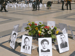 Die Gesundheitskatastrophe von Tschernobyl geht ins 25. Jahr. Aktion in Paris vom 24. � 26. April 2010