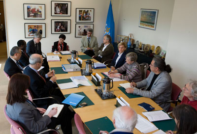 Réunion entre lOMS et Independendent WHO le 04 mai 2011