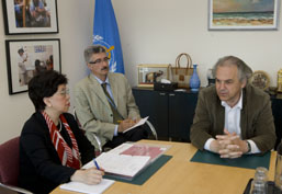 Mme Chan et M Rémy Pagani lors de la rencontre OMS/IndependentWHO, le 4 mai 2011