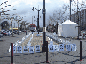 Lexposition des protraits des liquidateurs à Illkirch-Grafenstaden (Bas Rhin-France), le 31 mars 2010
