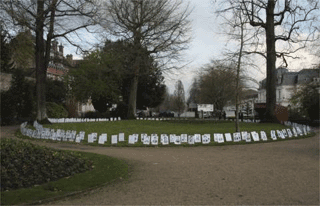 Lexposition des protraits des liquidateurs à Sens (Yonne-France), le 6 décembre 2008