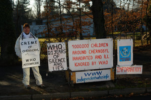 Rachel Mauguet in front of WHO from 3rd to 7th December 2007