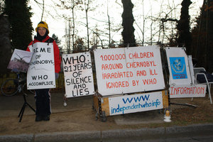 Patricia Lariguet in front of WHO from 24th to 28th December 2007