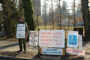 Éric Bonnaire delante de la OMS del 18 al 22 febrero de 2008