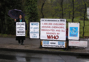 Nelly Vincent delante de la OMS del 7 al 11 abril de 2008