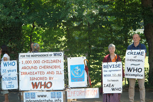 Lamamo and Jean-Yves Peillard in front of WHO from 27th to 29th August 2008