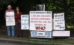 Michel y Christine Nodet delante de la OMS del 4 al 5 septiembre de 2008