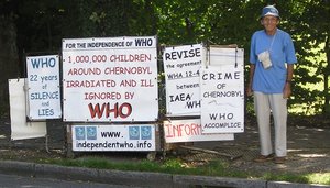 Guy Demenge delante de la OMS del 8 al 12 septiembre de 2008