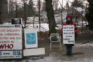 Ingrid Mair in front of WHO from 14th to 16th January 2009