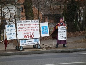 Lamamo in front of WHO from 23rd to 27th February 2009