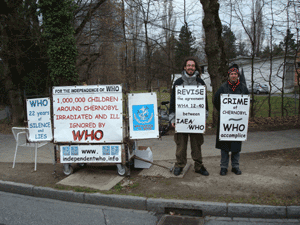 Damien Rotureau and Thierry Pottier in front of WHO from 30th March to 3rd April 2009