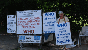 Michèle Keiszei in front of WHO from 25th to 28th May 2009