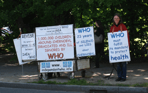 Hannelore Schmid in front of WHO, 29th May 2009