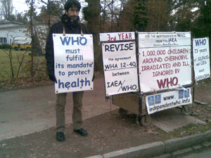 Pascal Bézier devant lOMS le 14 décembre 2009