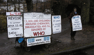 Hannelore Schmid devant lOMS le 30 décembre 2009