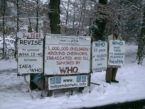 Éric Peytremann in front of WHO, 5th January 2010