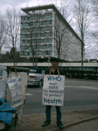 Philippe Lemoine devant lOMS du 25 au 26 mars 2010