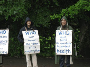 Mathias Grossiord et Patrick Dubezak in front of WHO from 14th to 15th June 2010