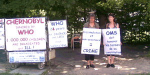 Martine Cuennet and Michelle Marillier in front of WHO, 28 June 2010