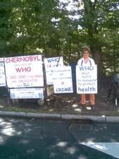 Martine Cuennet in front of WHO from 2nd to 4th August 2010