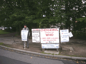 Jean-Yves Peillard in front of WHO from 16th to 17th August 2010