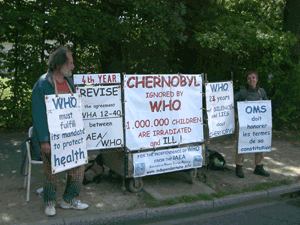 Annick Steiner and Michel Boccara in front of WHO from 1st to 2nd September 2010