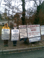 Martine Cuennet and Claudine Le Tallec in front of WHO from 15th to 19th November 2010