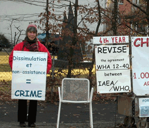 Marie Magdeleine Fratoni in front of WHO from 22nd to 26th November 2010