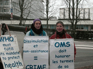 Françoise Duquesnoy y Rachel Mauguet delante de la OMS del 20 al 24 diciembre 2010